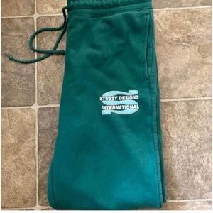 green stussy sweatpants